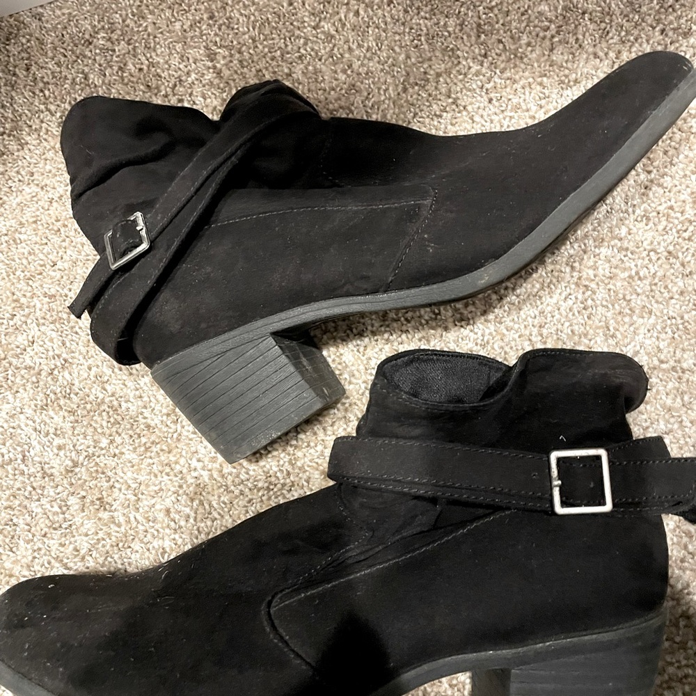 American eagle size 11 boots